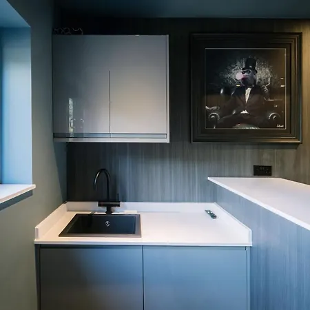 Bounty Boutique On The Lakes * Bowness-on-Windermere