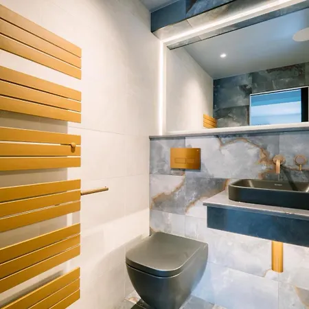 Bounty Boutique On The Lakes Bowness-on-Windermere