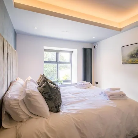 Bounty Boutique On The Lakes * Bowness-on-Windermere