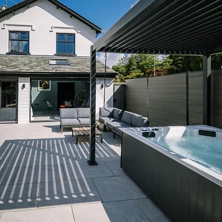 Bounty Boutique On The Lakes Casa de Férias *